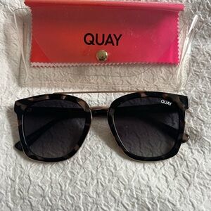 Quay oversized “sweet dream” sunglasses